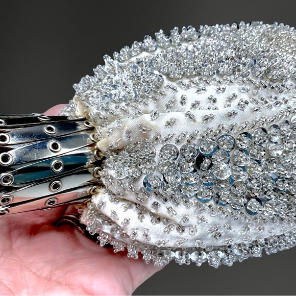 🌺 Vintage Sequined Hinged Evening Bag/Purse - Picture 6 of 13